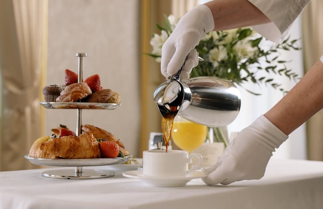 Hospitality Procurement: How to Cut Costs & Improve Quality