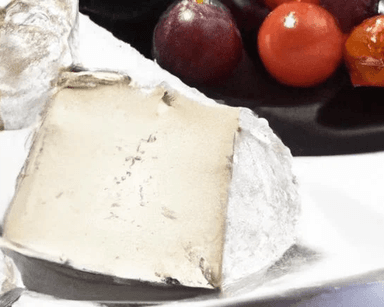 Brie De Meaux Cheeses category