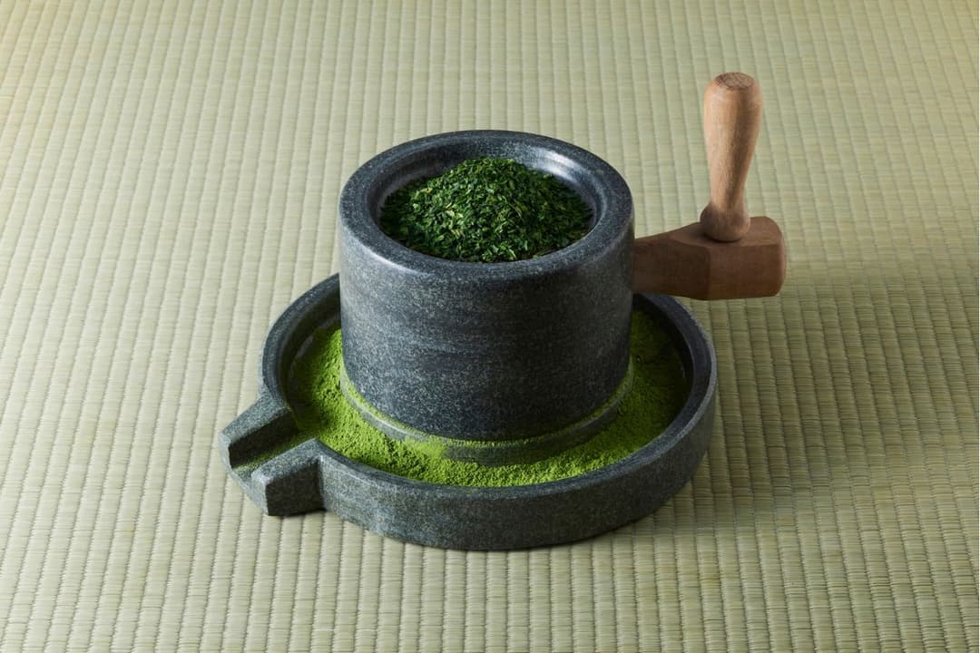 Traditional Stone Grinder with Matcha Tea Powder